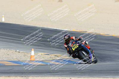 media/Jan-12-2025-CVMA (Sun) [[be1d2b16e3]]/Race 3-Amateur Supersport Middleweight/